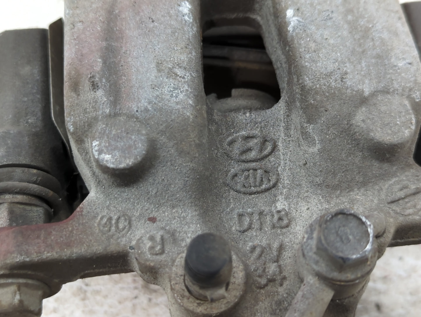 2013-2017 Hyundai Elantra Gt Front Passenger Right Brake Caliper - Oemusedautoparts1.com