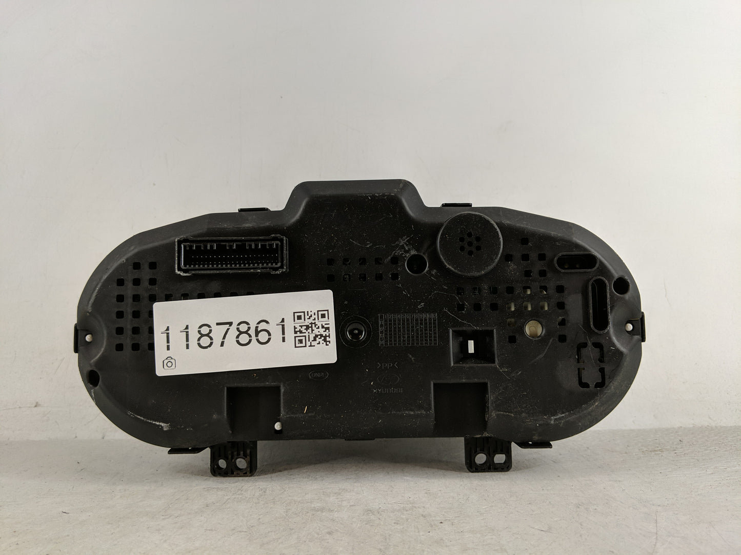 2014 Hyundai Genesis Instrument Cluster Speedometer Gauges P/N:11002-771100H 94031-2M300 Fits OEM Used Auto Parts - Oemuseda