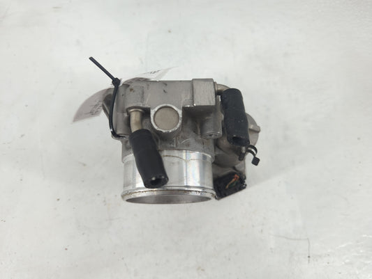 2009-2014 Hyundai Genesis Throttle Body P/N:35100-2C300 Fits Fits 2009 2010 2011 2012 2013 2014 OEM Used Auto Parts