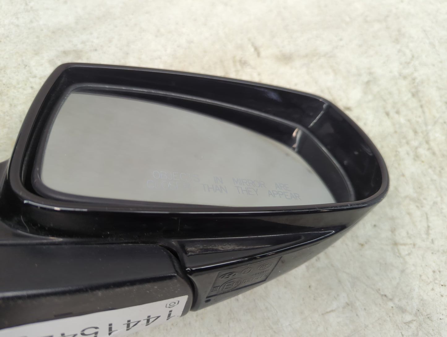 2009-2016 Hyundai Genesis Passenger Side View Mirror - Right Door Mirror OEM Used - Oemusedautoparts1.com