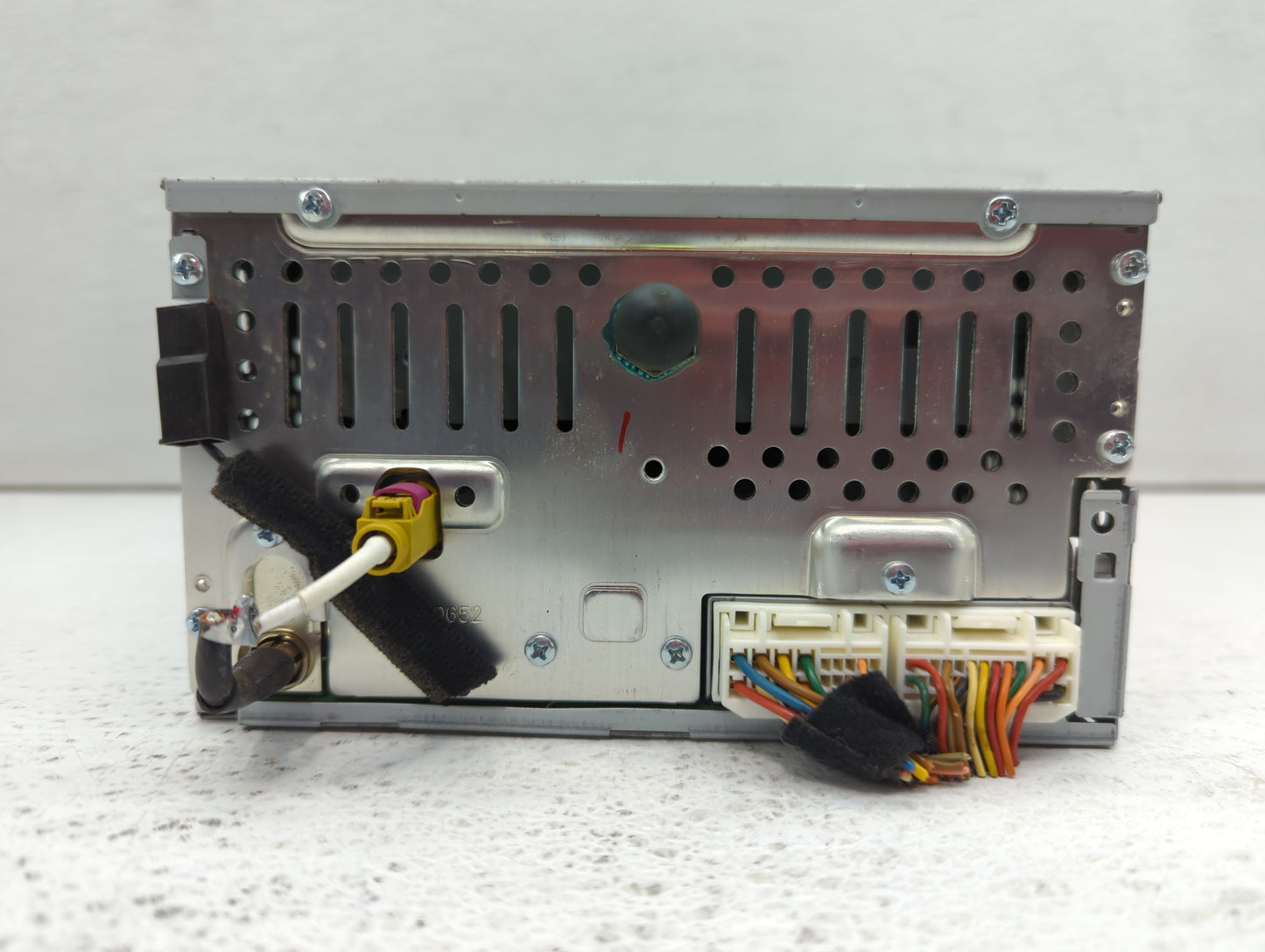 2014-2015 Hyundai Genesis Radio AM FM Cd Player Receiver Replacement P/N:96180-2M118YHG Fits Fits 2014 2015 OEM Used Auto Pa