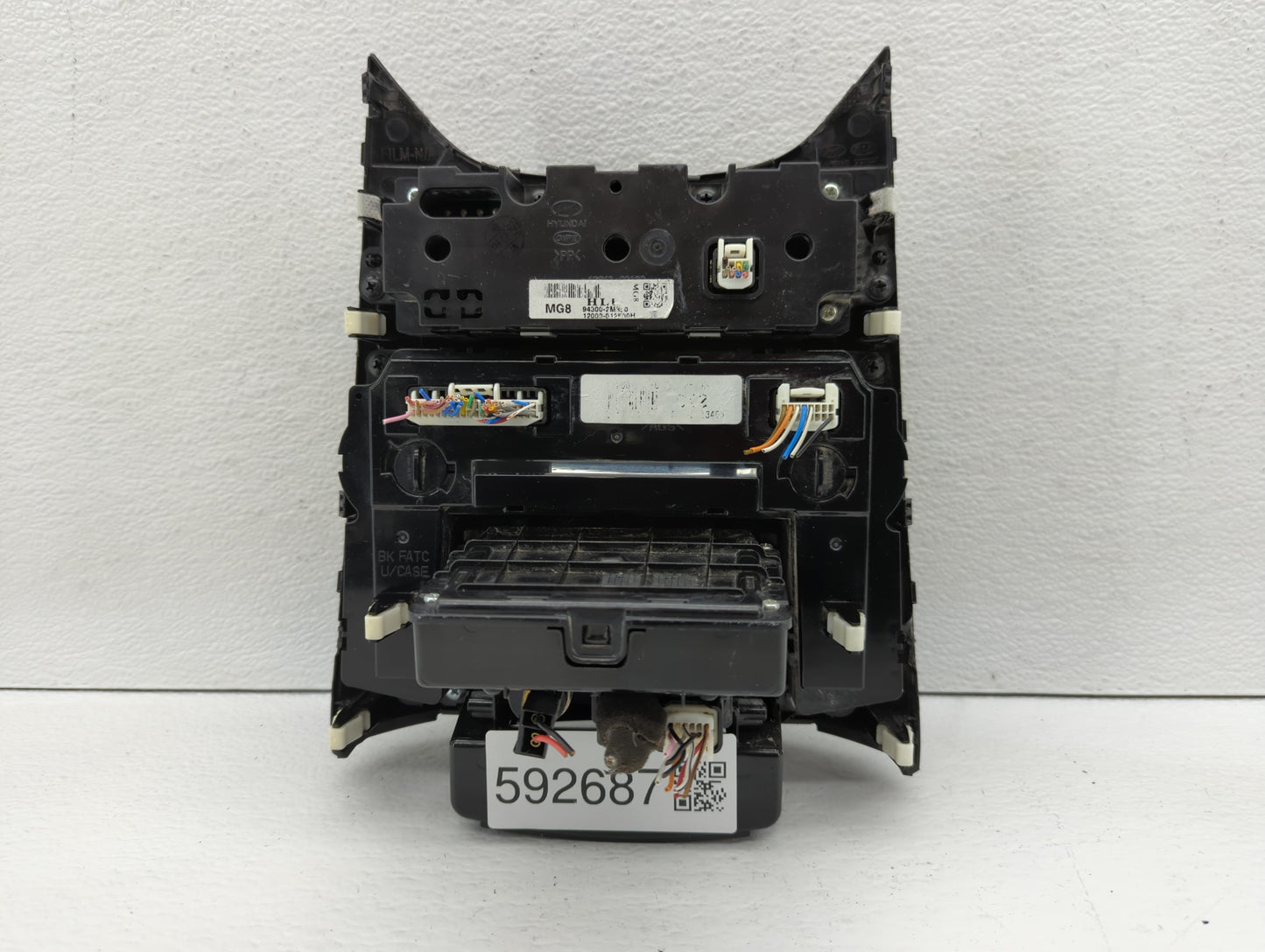 2013-2015 Hyundai Genesis Climate Control Module Temperature AC/Heater Replacement P/N:94300-2M850 Fits Fits 2013 2014 2015