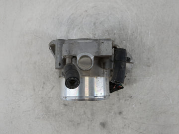 2014 Hyundai Santa Fe Throttle Body P/N:35100-2G700 Fits Fits 2011 2012 2013 2015 2016 OEM Used Auto Parts