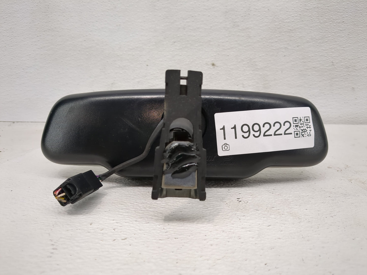2013-2020 Hyundai Santa Fe Interior Rear View Mirror Replacement OEM Fits OEM Used Auto Parts - Oemusedautoparts1.com
