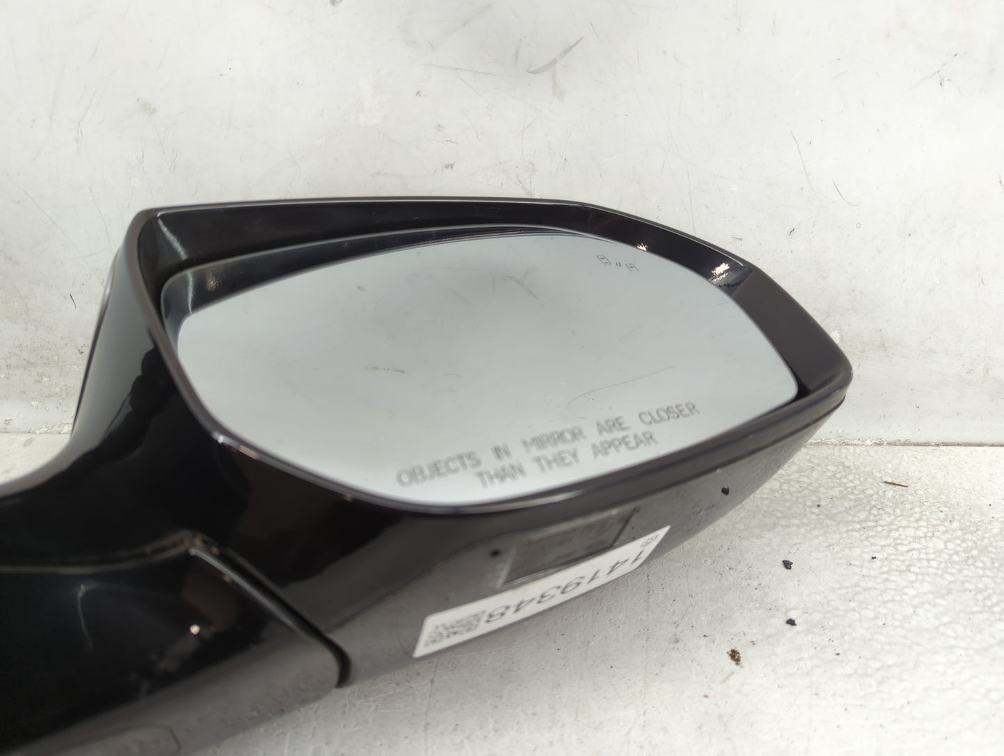 2014 Hyundai Santa Fe Passenger Side View Mirror - Right Door Mirror OEM Used - Oemusedautoparts1.com