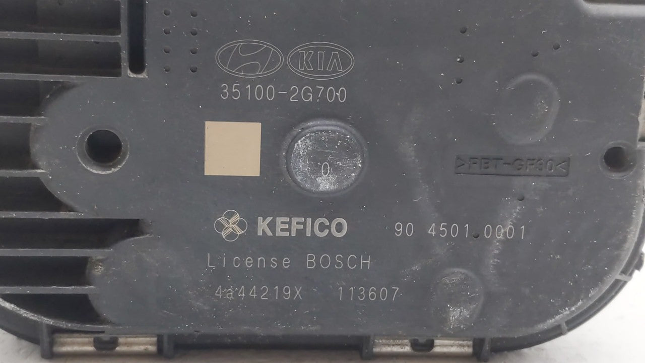 2014 Hyundai Santa Fe Throttle Body P/N:35100-2G700 Fits Fits 2011 2012 2013 2015 2016 OEM Used Auto Parts - Oemusedautopart