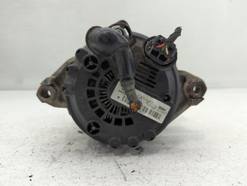 2014 Hyundai Santa Fe Alternator Replacement Generator Charging Assembly Engine OEM P/N:37300-2G800 2612017 B Fits OEM Used Auto Parts