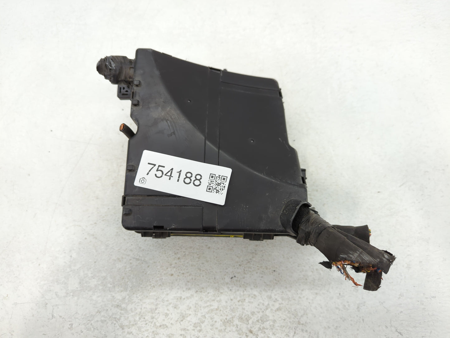 2014 Hyundai Santa Fe Fusebox Fuse Box Panel Relay Module P/N:N91210-B8561 Fits OEM Used Auto Parts - Oemusedautoparts1.com