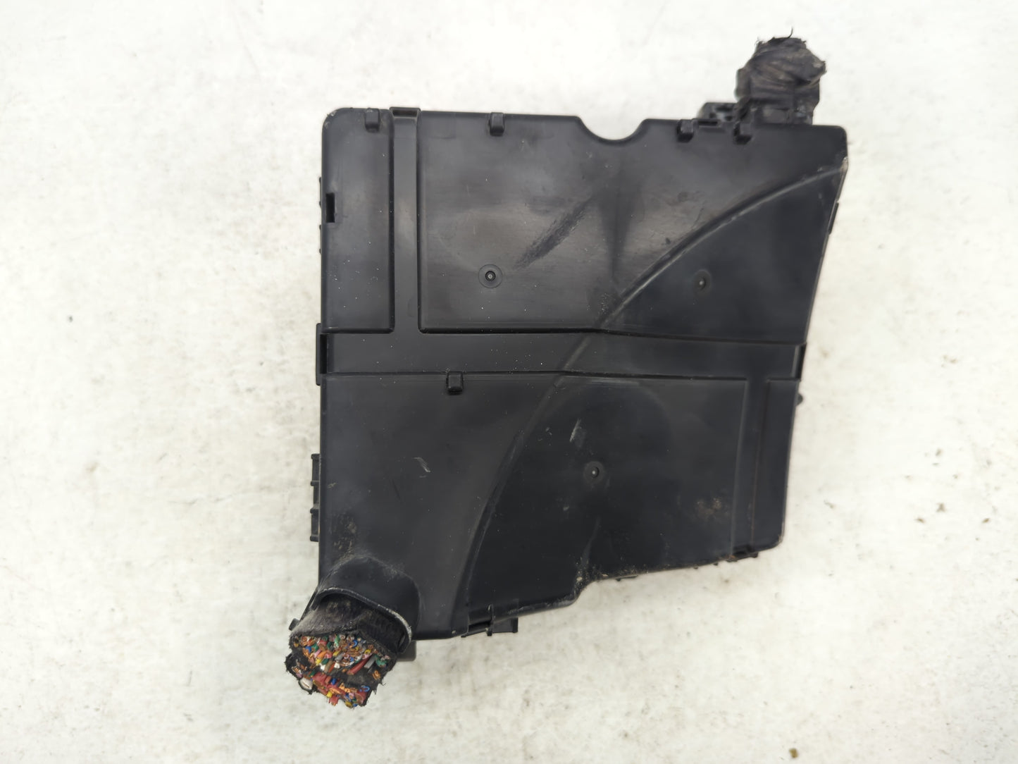 2013-2016 Hyundai Santa Fe Fusebox Fuse Box Panel Relay Module P/N:N91210-B8501 Fits Fits 2013 2014 2015 2016 OEM Used Auto