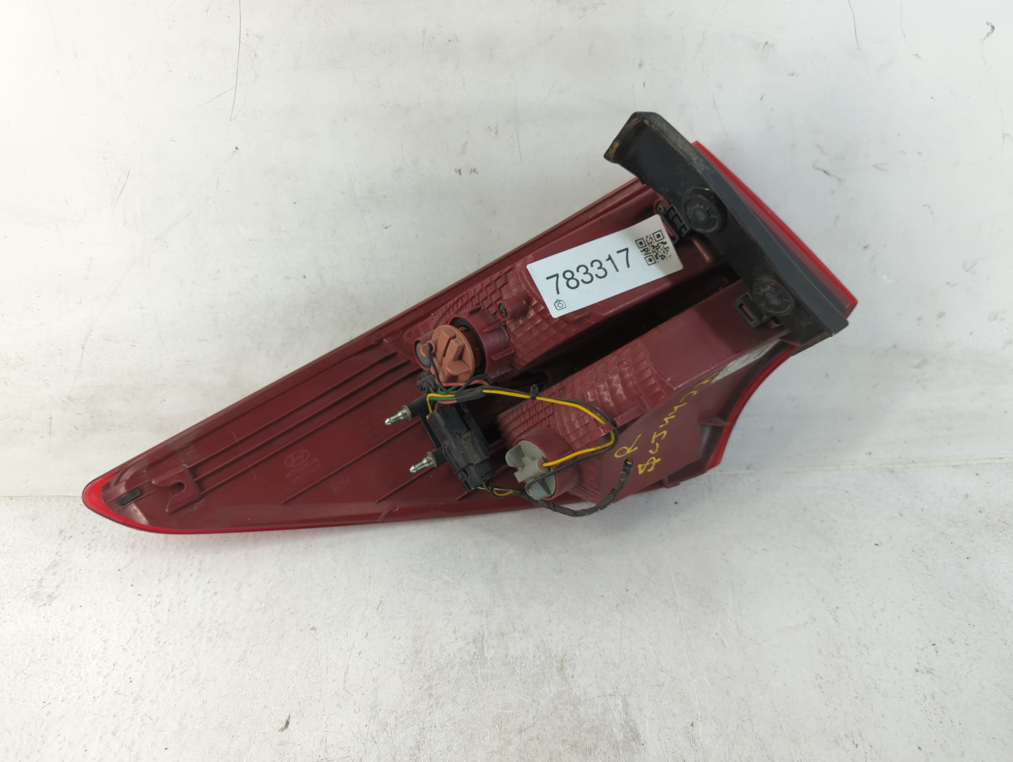 2014 Hyundai Santa Fe Sport Tail Light Assembly Passenger Right OEM P/N:92402-4Z0 Fits Fits 2013 2015 2016 OEM Used Auto Par