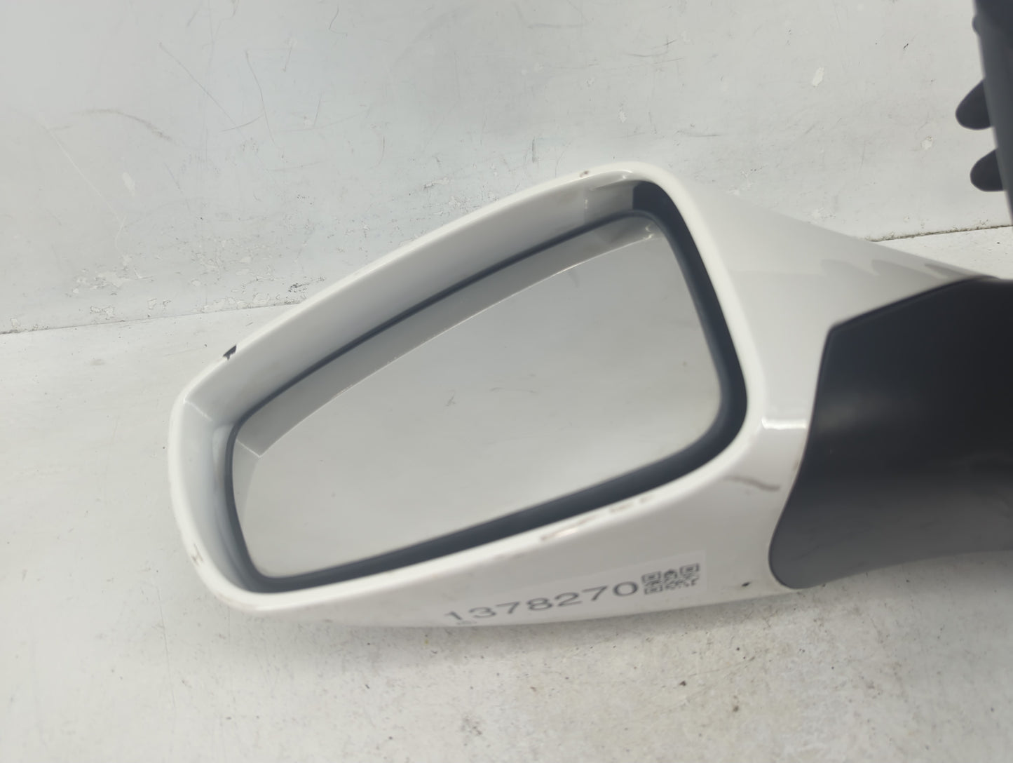 2011-2014 Hyundai Sonata Driver Side View Mirror - Left Door Mirror OEM Used - Oemusedautoparts1.com