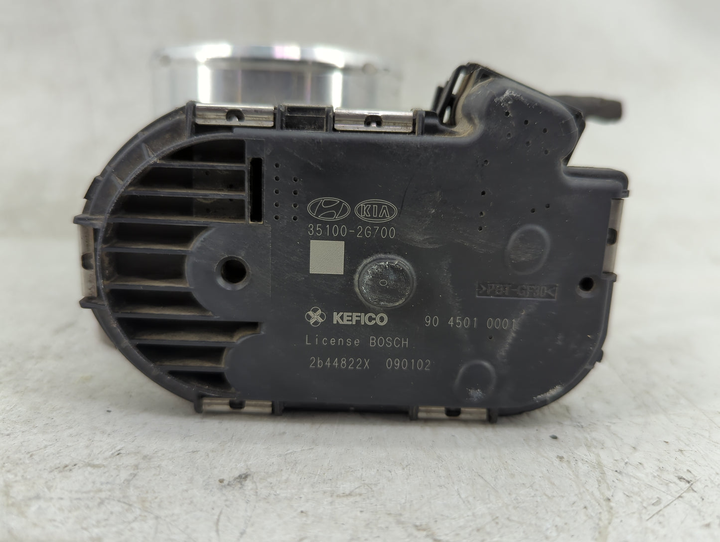 2011-2014 Hyundai Sonata Throttle Body P/N:35100-2G700 90 4501 0001 Fits Fits 2011 2012 2013 2014 2015 2016 OEM Used Auto Pa