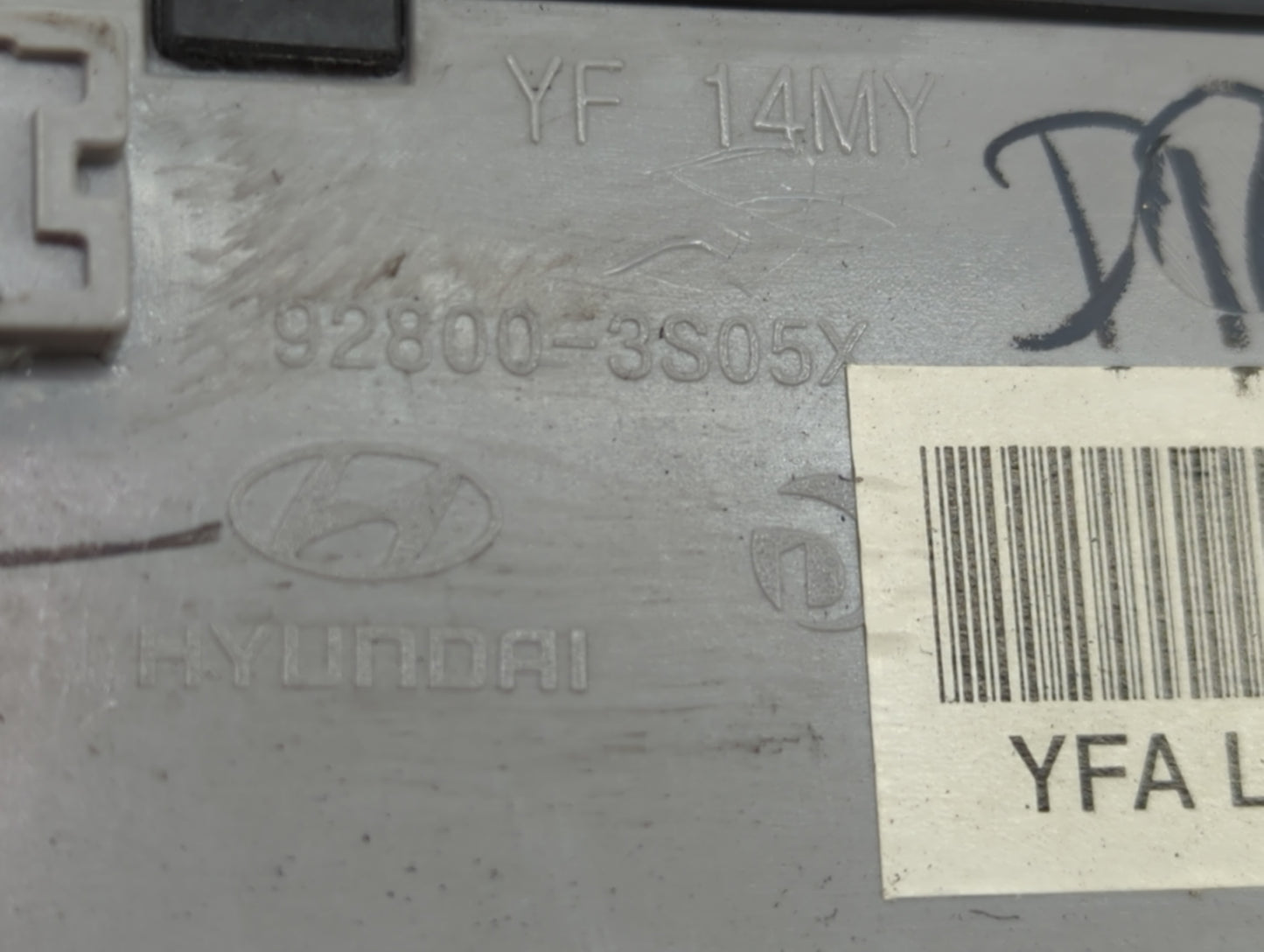 2011-2015 Hyundai Sonata Overhead Roof Console 1408490 - Oemusedautoparts1.com