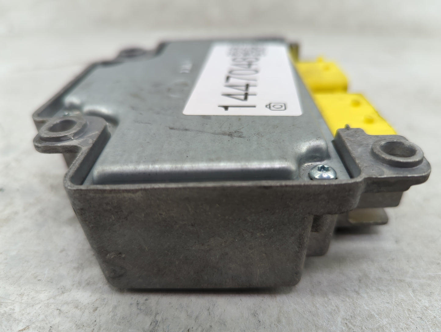 2014 Hyundai Sonata Safety Restraint Srs Airbag Control Module - Oemusedautoparts1.com
