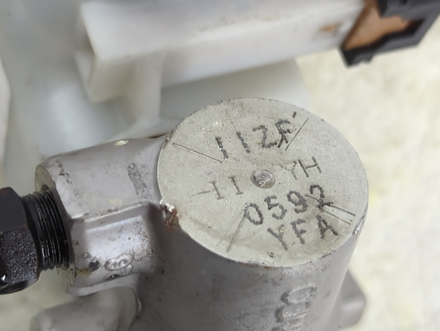2011-2014 Hyundai Sonata Brake Master Cylinder 1496644 - Oemusedautoparts1.com