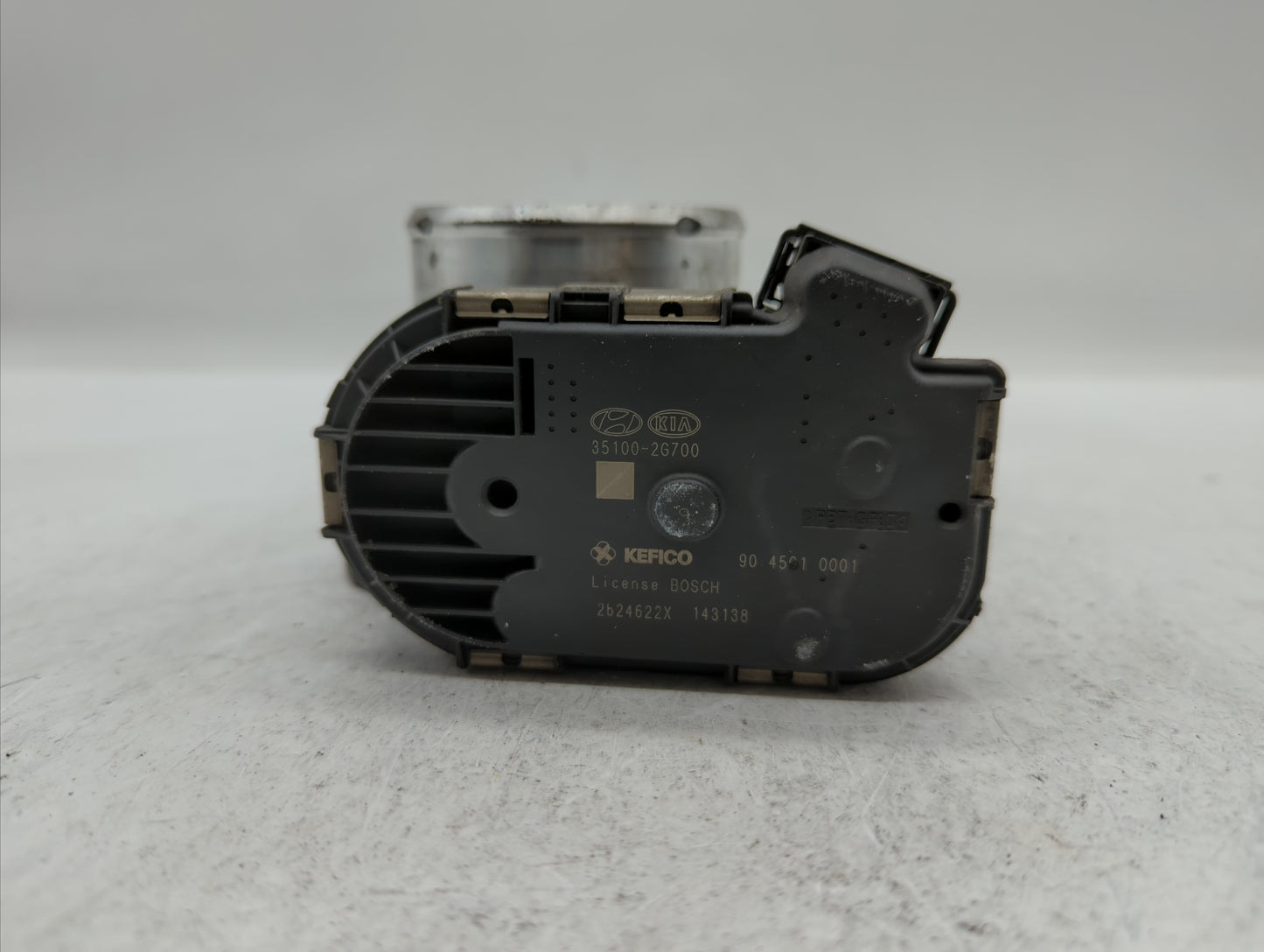 2011-2014 Hyundai Sonata Throttle Body P/N:35100-2G700 Fits Fits 2011 2012 2013 2014 2015 2016 OEM Used Auto Parts - Oemused