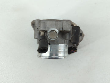 2011-2014 Hyundai Sonata Throttle Body P/N:904501 0001 35100-2G700 Fits Fits 2011 2012 2013 2014 2015 2016 OEM Used Auto Parts
