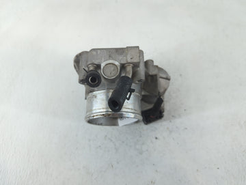 2011-2014 Hyundai Sonata Throttle Body P/N:35100-2G710 Fits Fits 2011 2012 2013 2014 2015 2016 OEM Used Auto Parts