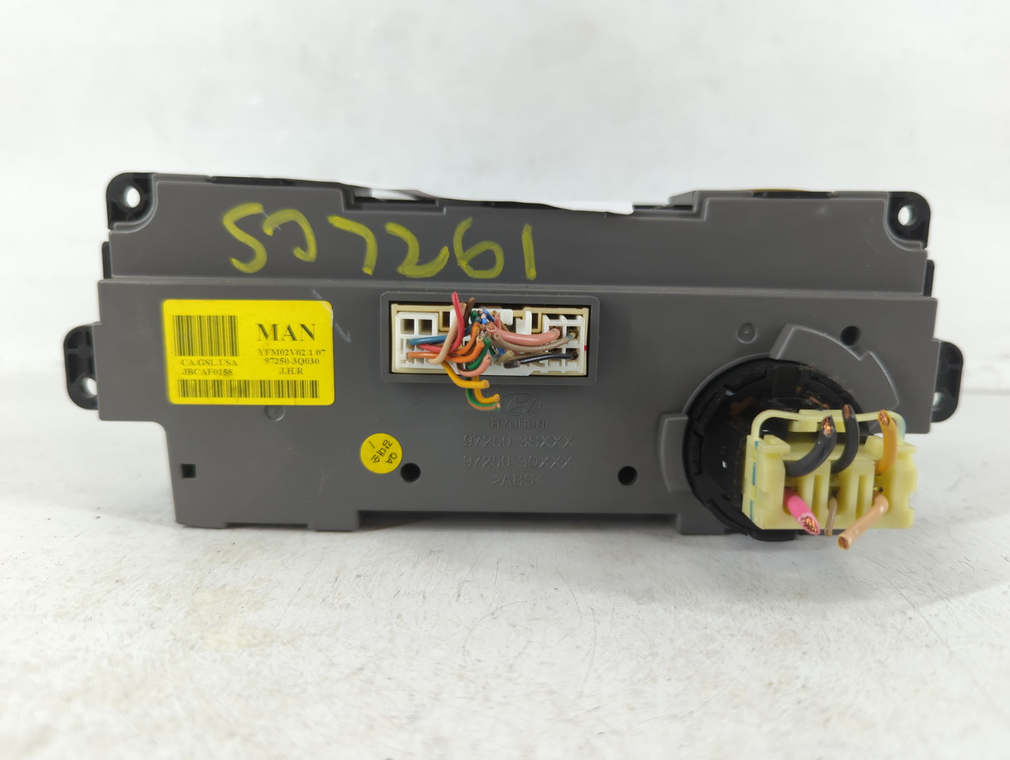 2014 Hyundai Sonata Climate Control Module Temperature AC/Heater Replacement P/N:97250-3Q030 Fits OEM Used Auto Parts - Oemu