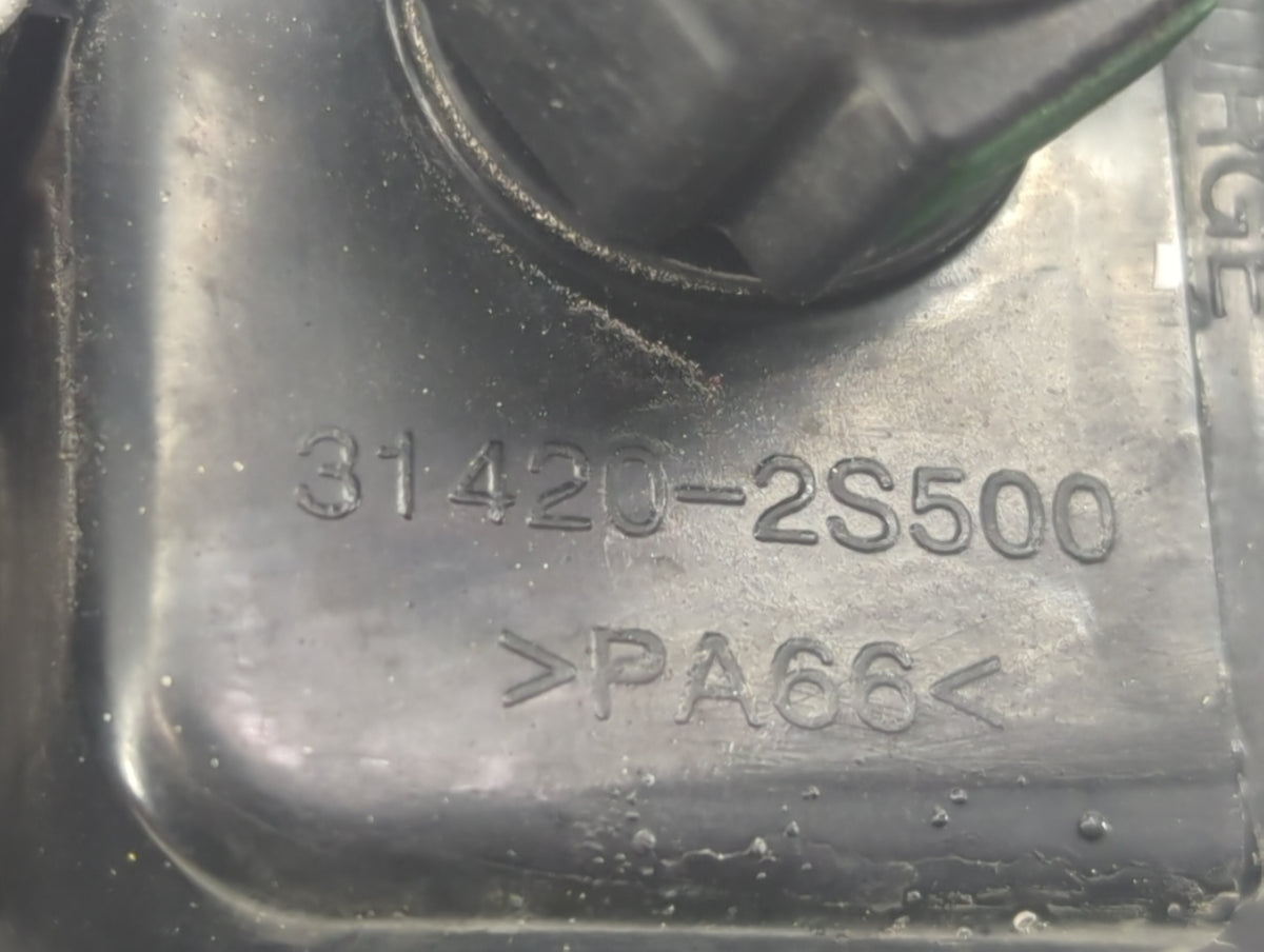 2014 Hyundai Tucson Fuel Vapor Charcoal Canister - Oemusedautoparts1.com