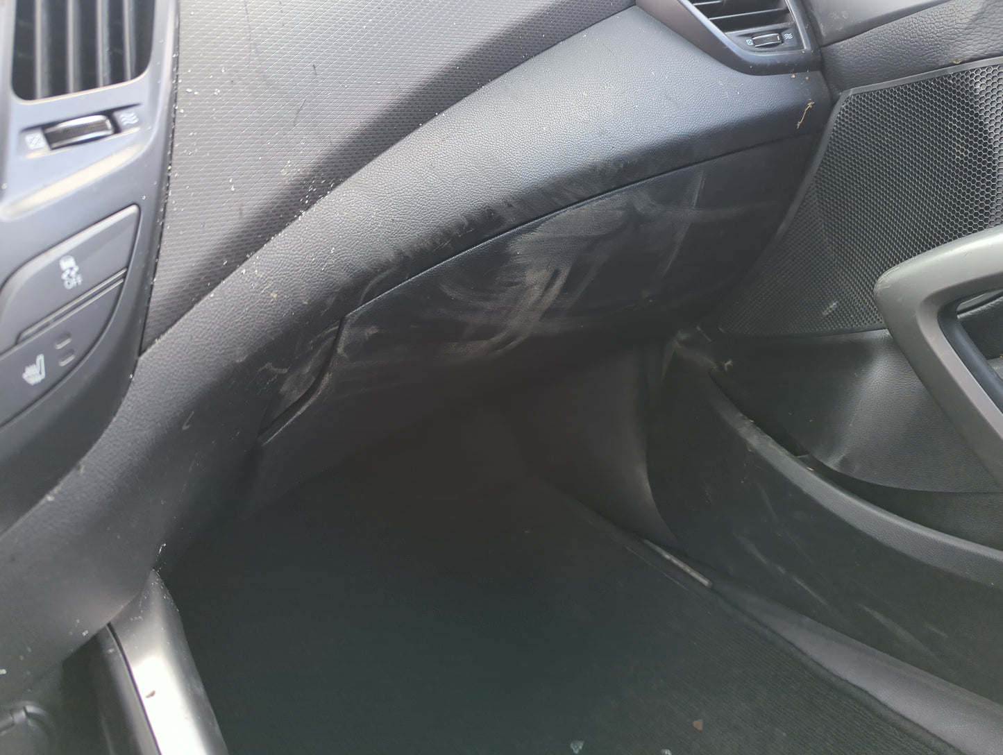 2014 Hyundai Veloster Passenger Glove Box Door Storage Compartment - Oemusedautoparts1.com