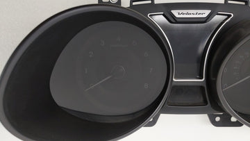 2012-2015 Hyundai Veloster Instrument Cluster Speedometer Gauges P/N:94011-2V321 94001-2V321RDR Fits Fits 2012 2013 2014 2015 OEM Used Auto Parts