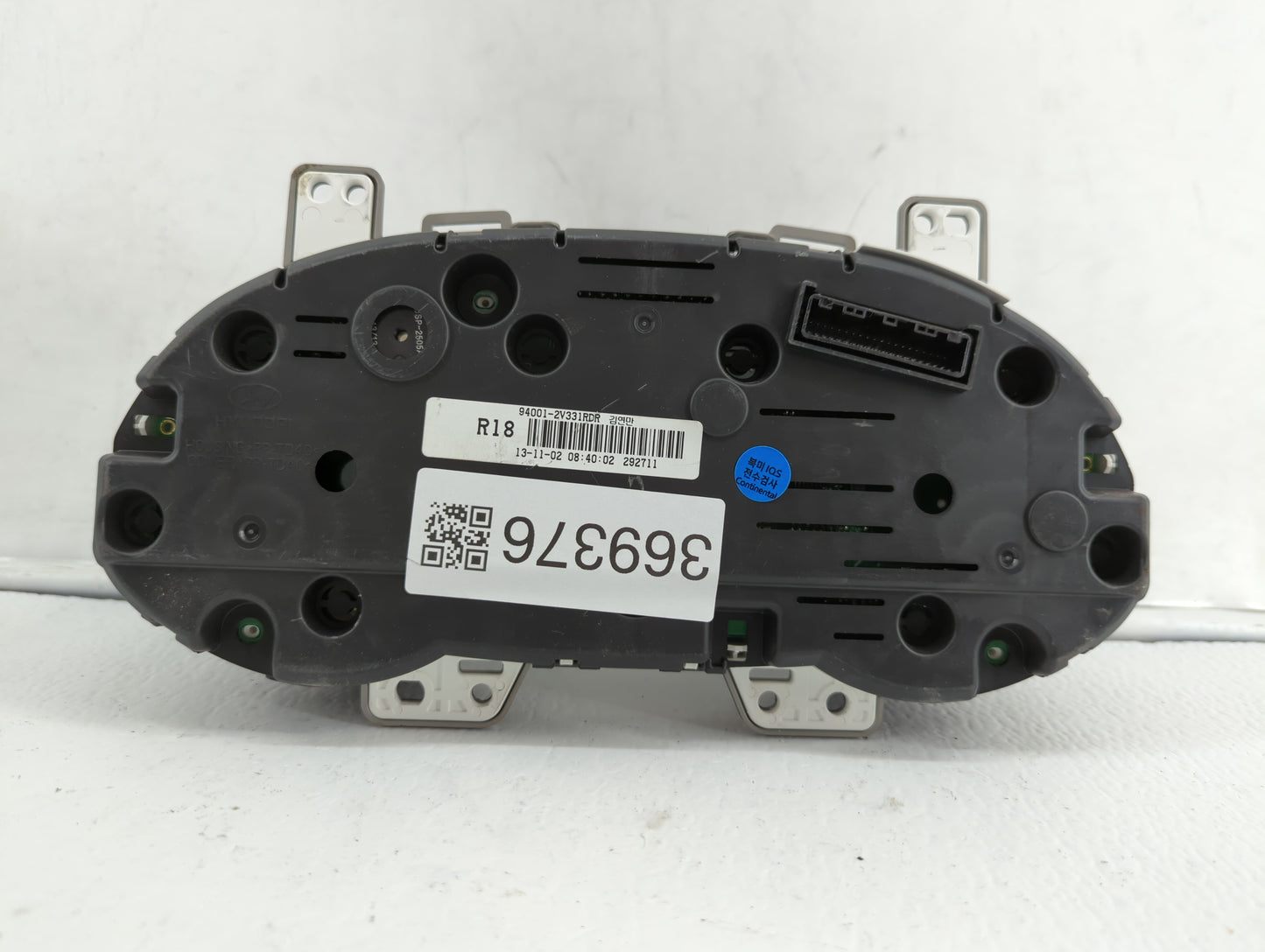 2012-2015 Hyundai Veloster Instrument Cluster Speedometer Gauges P/N:94011-2V331 Fits Fits 2012 2013 2014 2015 OEM Used Auto