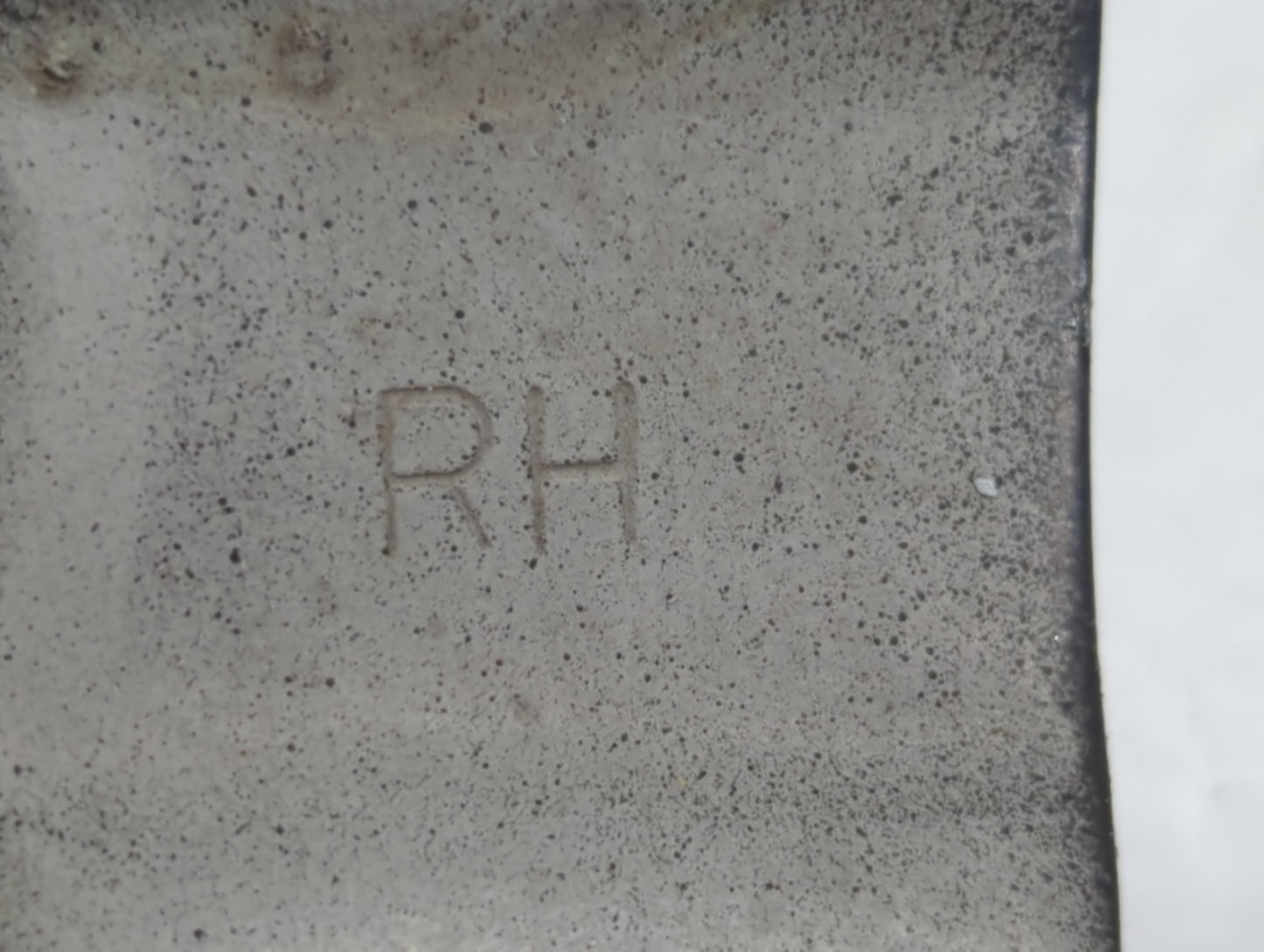 2014 Hyundai Veloster Passenger Right Hood Hinge - Oemusedautoparts1.com