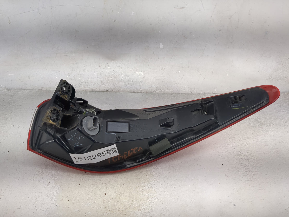2014 Infiniti Jx35 Tail Light Assembly Passenger Right OEM P/N:SAE949673 ECE949674 Fits OEM Used Auto Parts - Oemusedautopar