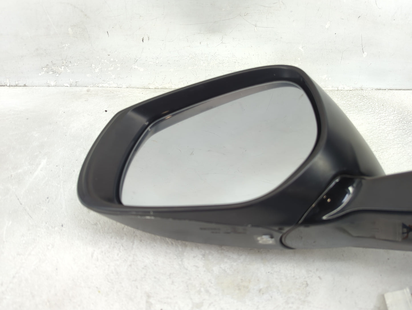 2014-2020 Infiniti Q50 Driver Side View Mirror - Left Door Mirror OEM Used - Oemusedautoparts1.com
