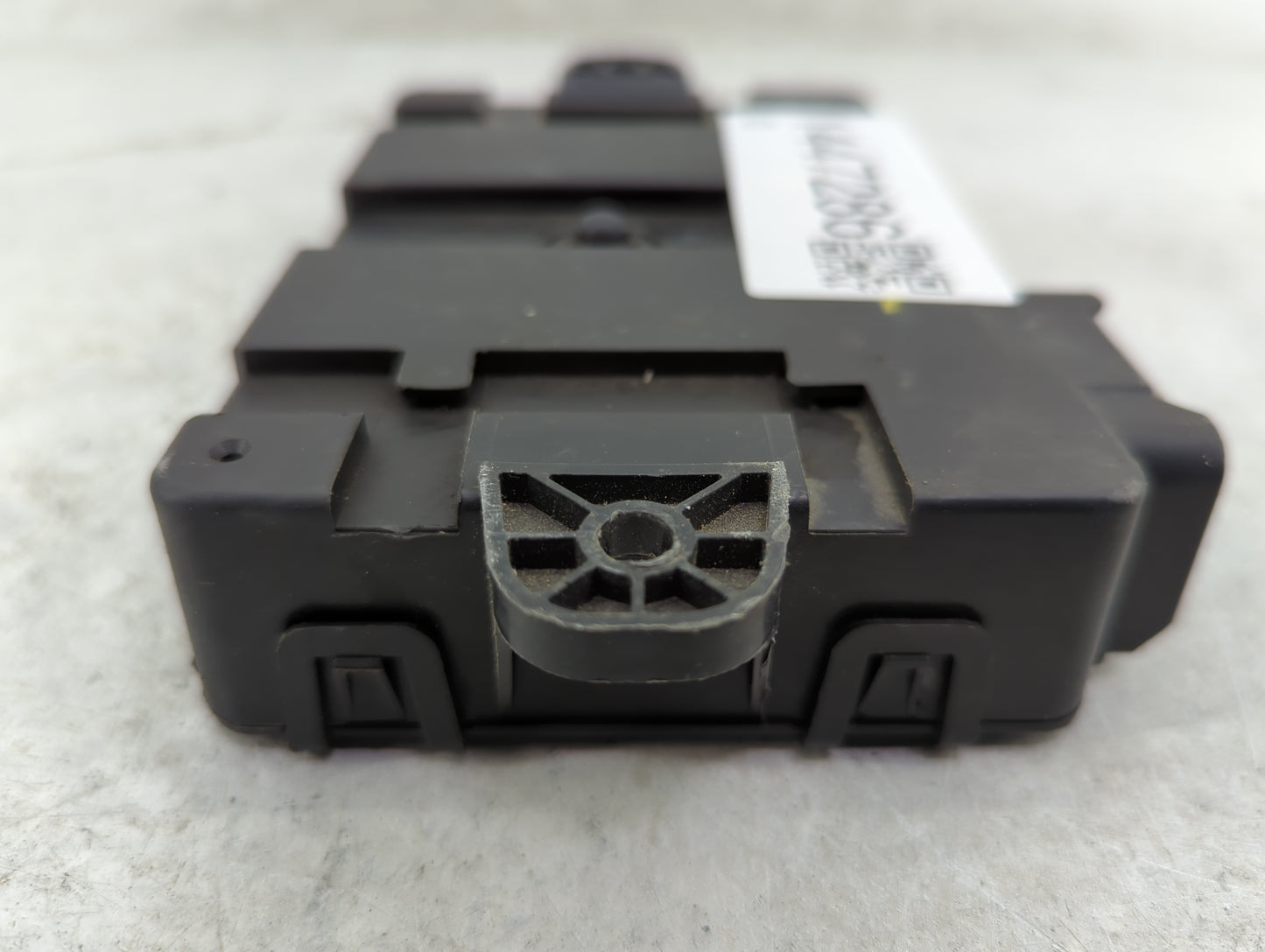 2014 Jaguar Xf Body Control Module Bcm Inner Cabin Fuse Box - Oemusedautoparts1.com