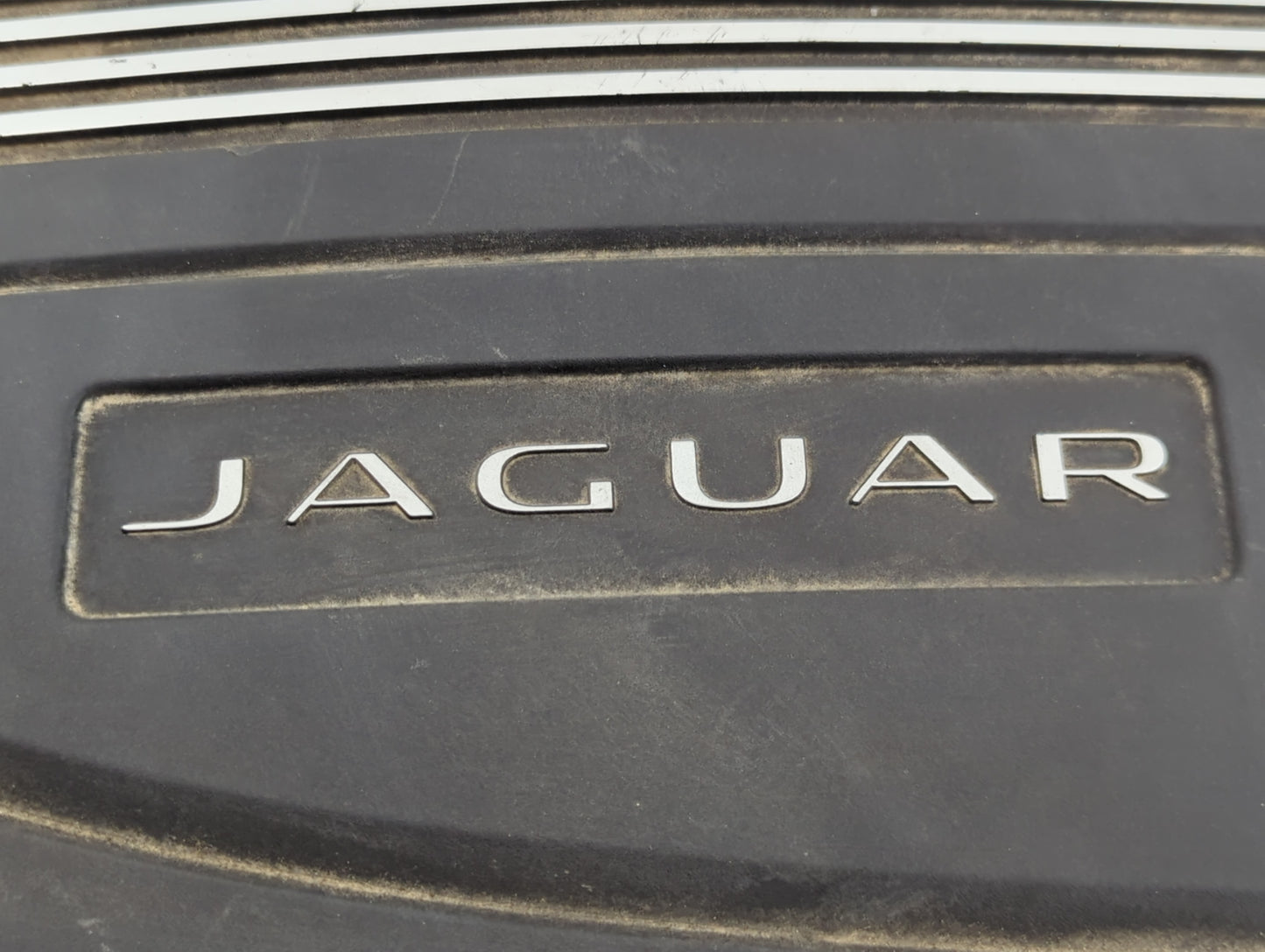 2014 Jaguar Xf Engine Cover Black - Oemusedautoparts1.com