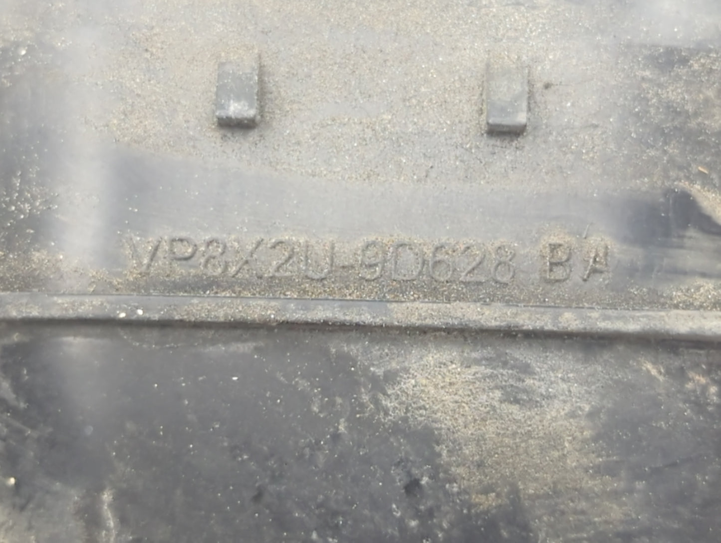 2013-2019 Jaguar Xj Air Cleaner Intake-duct Hose Tube - Oemusedautoparts1.com