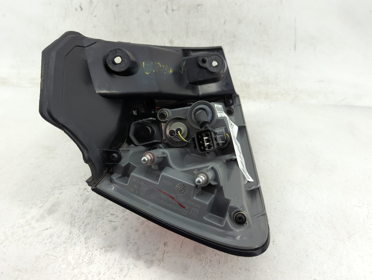 2014-2018 Jeep Cherokee Tail Light Assembly Passenger Right OEM P/N:68102906AE Fits Fits 2014 2015 2016 2017 2018 OEM Used A