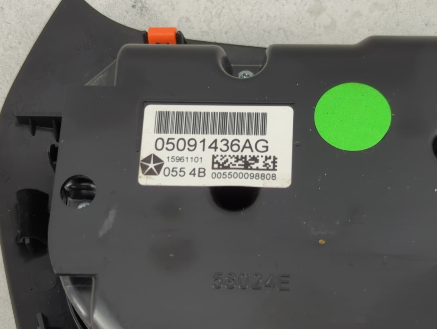 2014 Jeep Cherokee Climate Control Module Temperature AC/Heater Replacement P/N:05091436AG Fits OEM Used Auto Parts - Oemuse