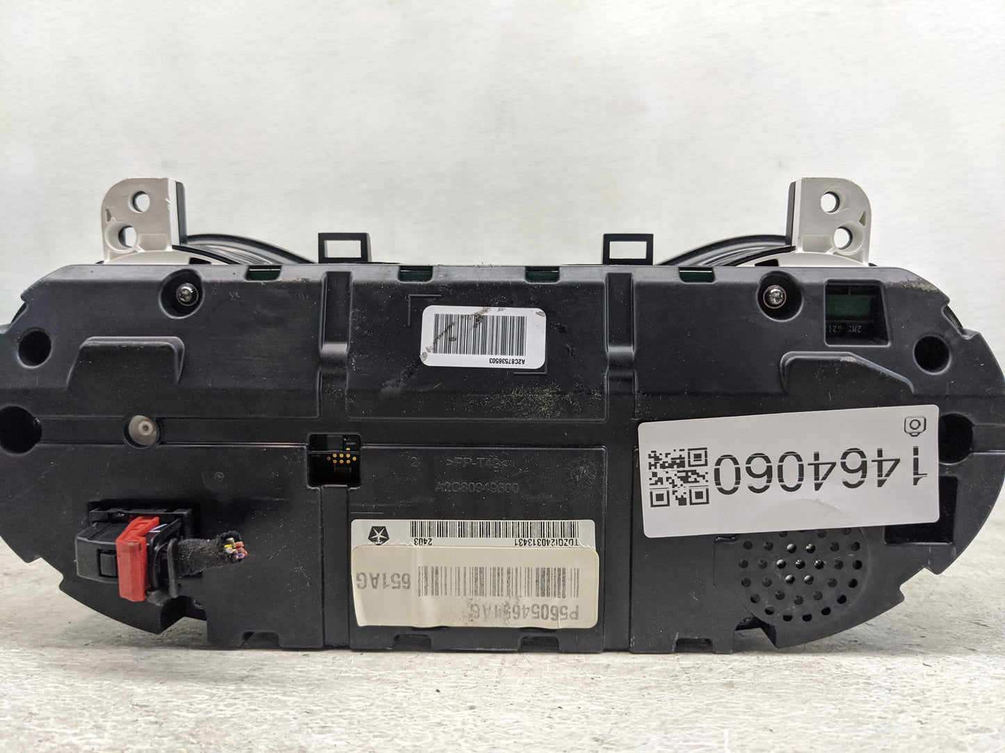 2014 Jeep Cherokee Instrument Cluster Speedometer Gauges P/N:P56054691AG TD2C12403134311 Miles:71K Fits OEM Used Auto Parts