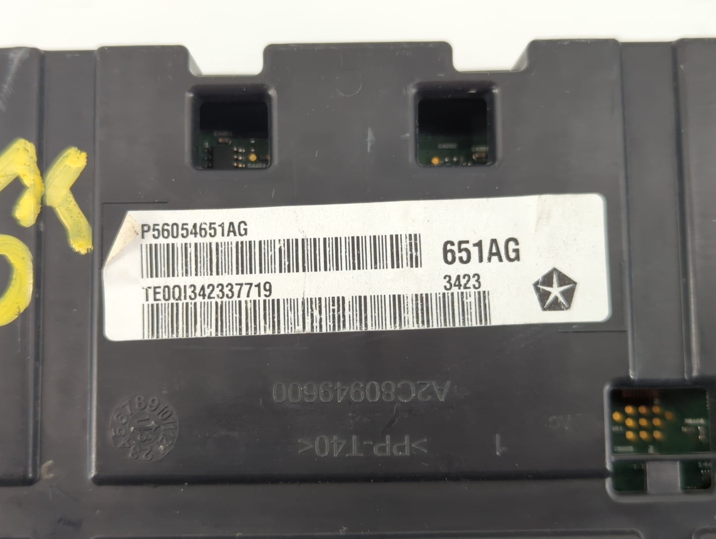 2014 Jeep Cherokee Instrument Cluster Speedometer Gauges P/N:P56054651AG Fits OEM Used Auto Parts - Oemusedautoparts1.com
