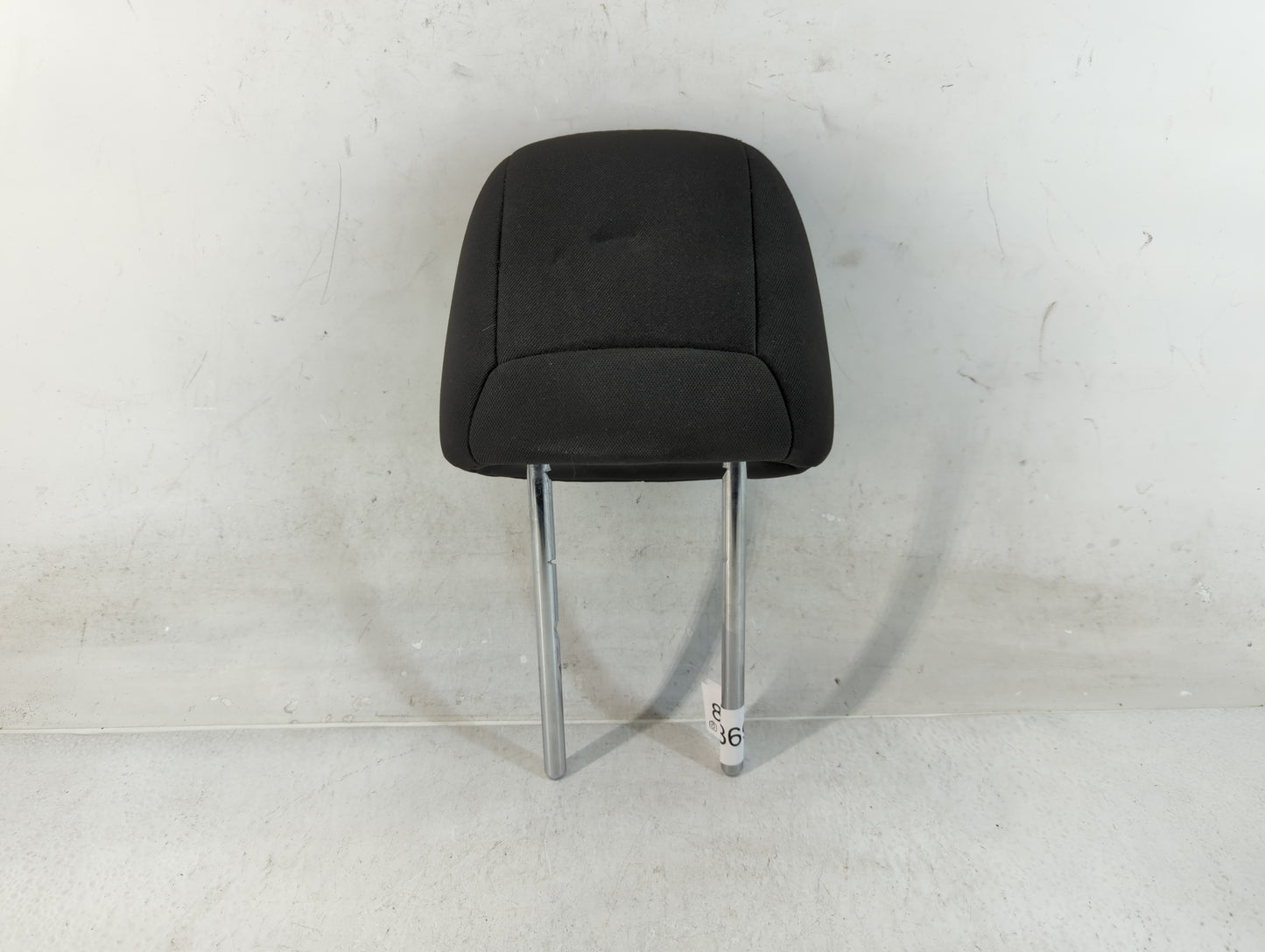 2014 Jeep Cherokee Headrest Head Rest Rear Seat Fits OEM Used Auto Parts - Oemusedautoparts1.com