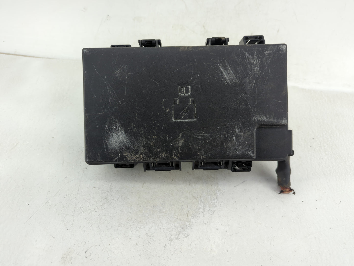 2014 Jeep Grand Cherokee Fusebox Fuse Box Panel Relay Module Fits OEM Used Auto Parts - Oemusedautoparts1.com