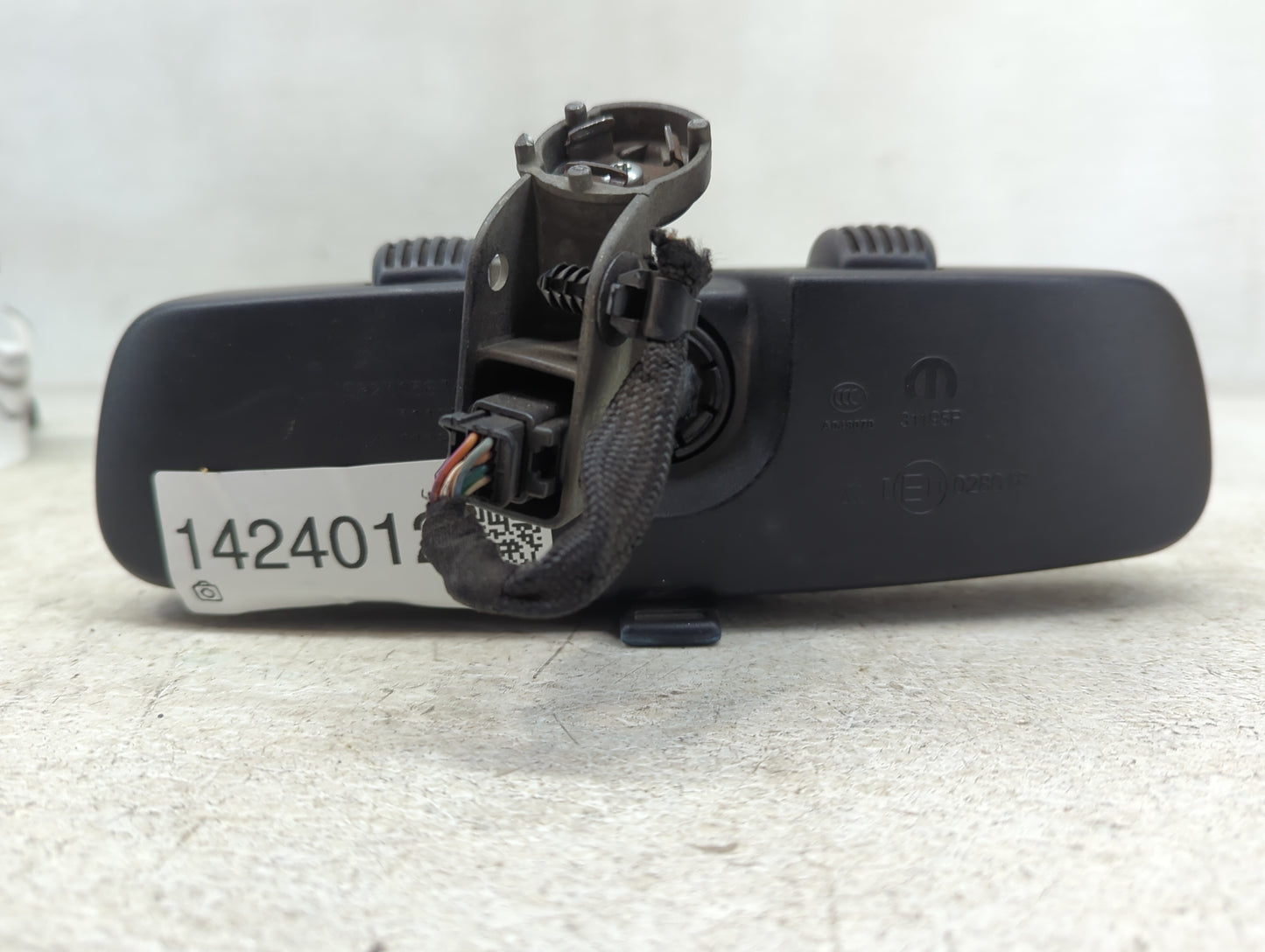 2014-2015 Jeep Grand Cherokee Interior Rear View Mirror Replacement OEM P/N:68231567AA Fits Fits 2014 2015 OEM Used Auto Par