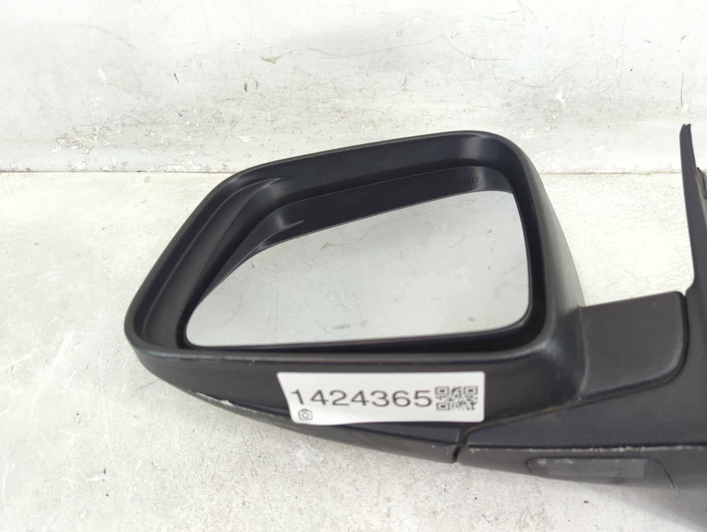 2011-2022 Jeep Grand Cherokee Driver Side View Mirror - Left Door Mirror OEM Used - Oemusedautoparts1.com