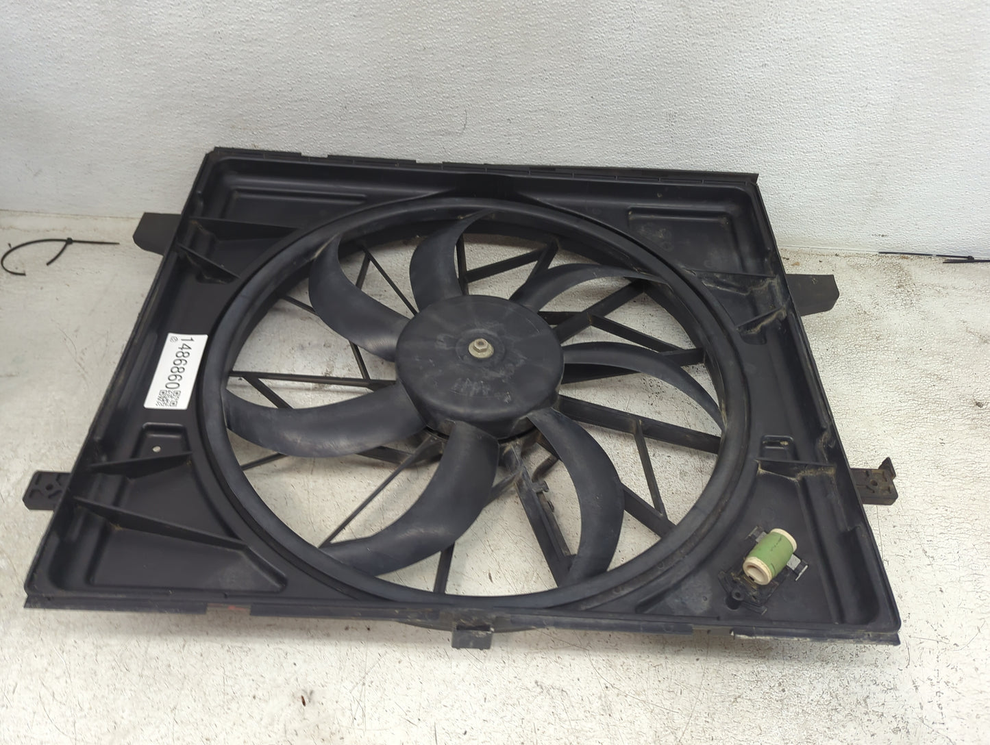 2011-2022 Jeep Grand Cherokee Electric Radiator Cooling Fan Motor Assembly P/N:52014524AC T524AC19733457 Fits OEM Used Auto