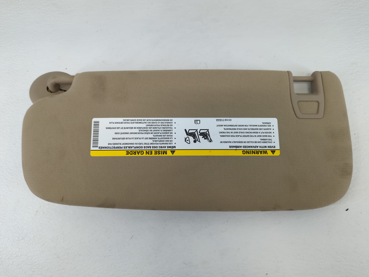 2014-2022 Jeep Grand Cherokee Sun Visor Shade Replacement Passenger Right Mirror Fits OEM Used Auto Parts - Oemusedautoparts