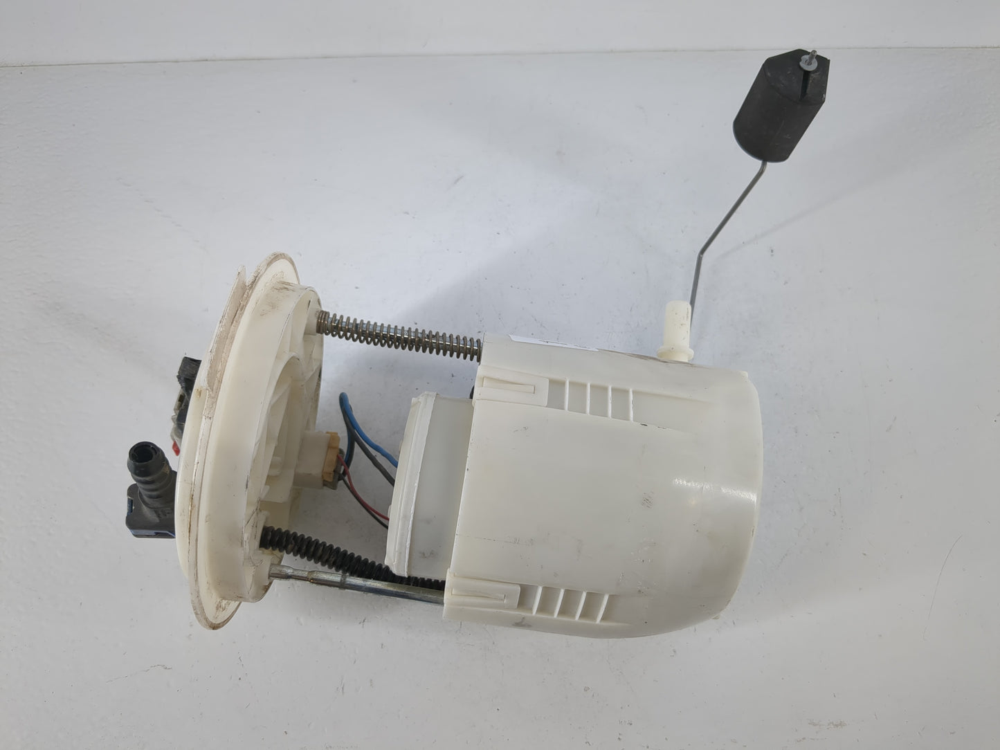 2010-2018 Jeep Wrangler Electrical Gas Fuel Pump Assembly - Oemusedautoparts1.com