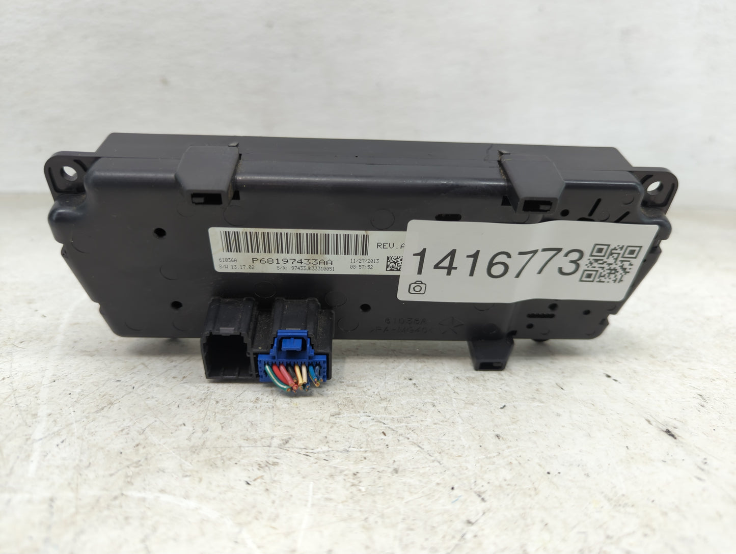 2014-2018 Jeep Wrangler Climate Control Module Temperature AC/Heater Replacement P/N:P68197433AA Fits OEM Used Auto Parts -
