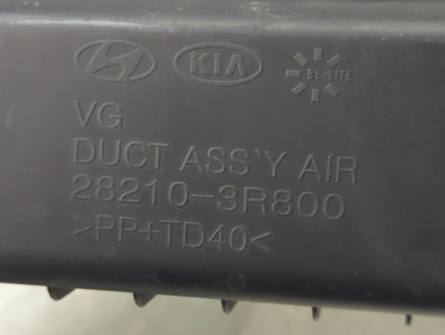 2014-2016 Kia Cadenza Air Cleaner Intake-duct Hose Tube - Oemusedautoparts1.com
