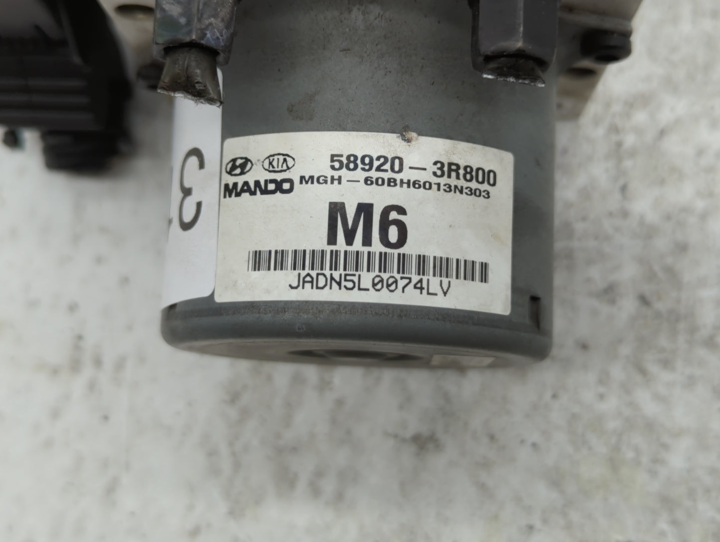 2014-2016 Kia Cadenza ABS Pump Control Module Replacement P/N:58920-3R800 Fits Fits 2014 2015 2016 OEM Used Auto Parts - Oem