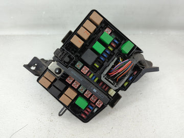 2014-2016 Kia Cadenza Fusebox Fuse Box Panel Relay Module P/N:91950-3S810 Fits Fits 2014 2015 2016 OEM Used Auto Parts