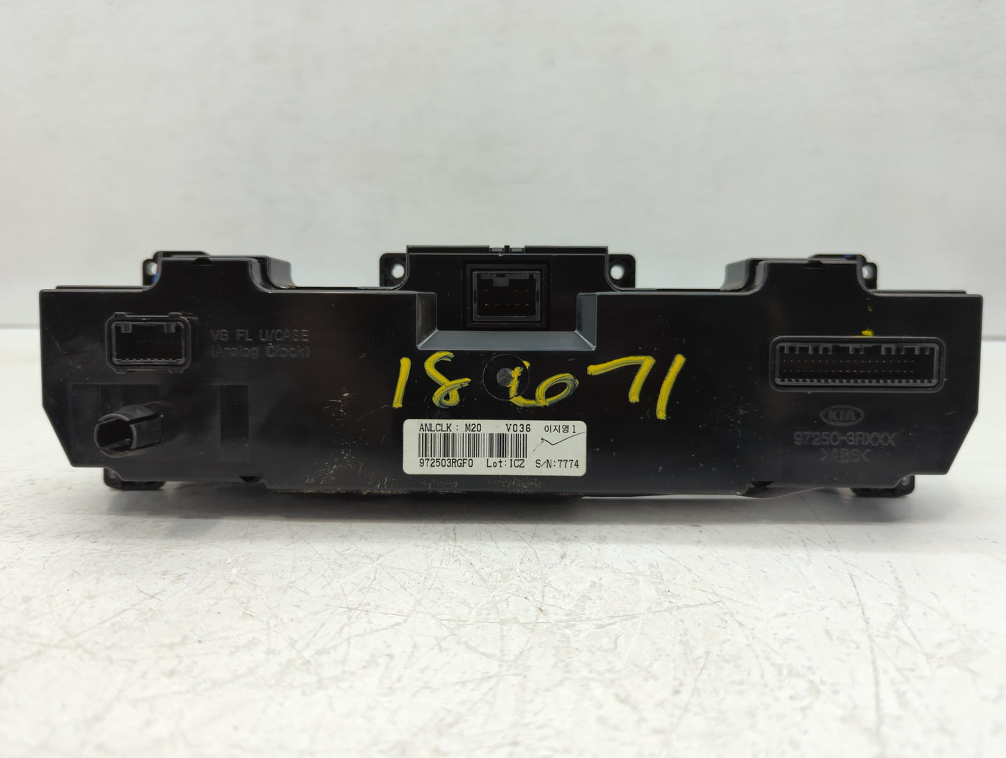 2014-2016 Kia Cadenza Climate Control Module Temperature AC/Heater Replacement P/N:972503RGE0 972503RGK0 Fits Fits 2014 2015