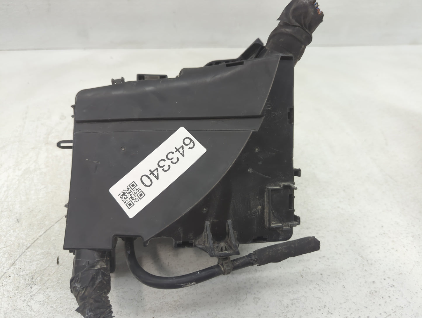 2014-2016 Kia Cadenza Fusebox Fuse Box Panel Relay Module P/N:13089 1445 Fits Fits 2014 2015 2016 OEM Used Auto Parts - Oemu